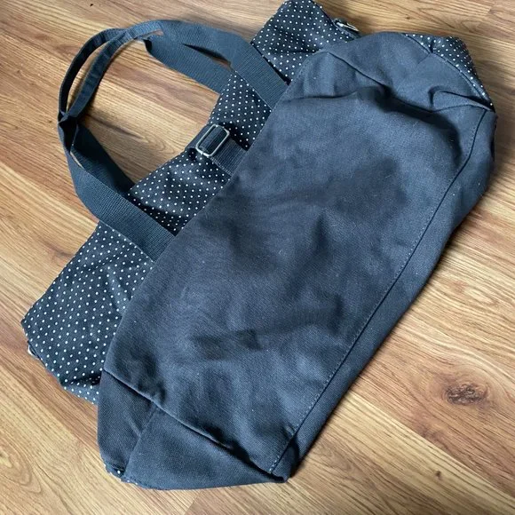 thirty one Fold Over Weekender in Charcoal City Swiss Dot - Picture 4 of 12